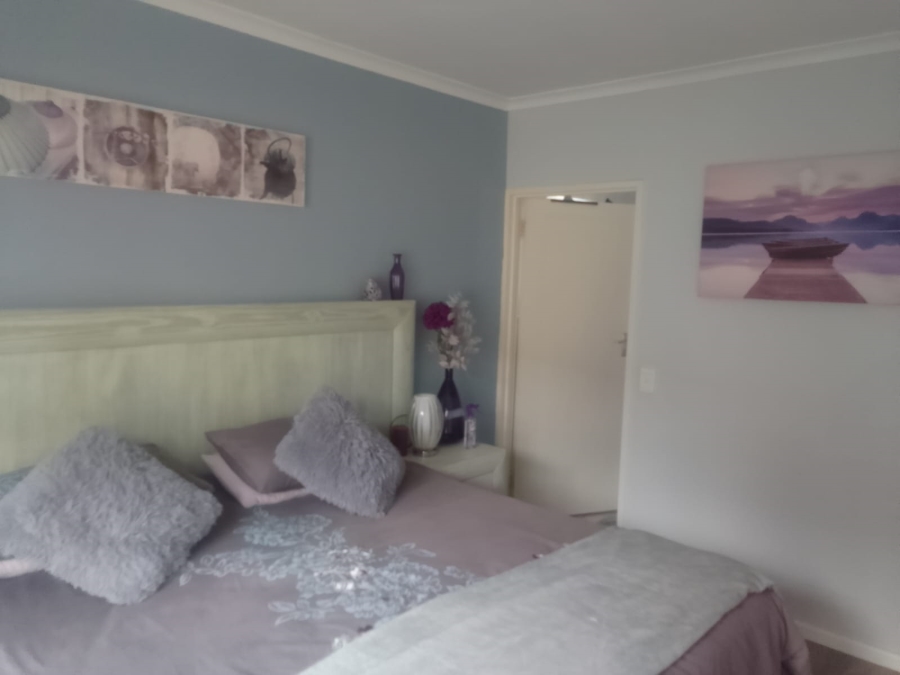 To Let 3 Bedroom Property for Rent in Parklands Western Cape